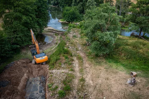 Début des travaux d'aménagement du seuil de Bralleville